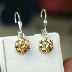 3 karats Champagne Certified Diamond earrings